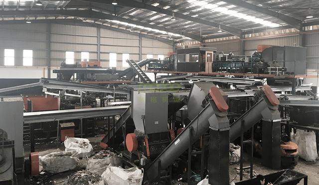 <a href="https://www.moogerecycling.com/High-Quality-Pet-Bottle-Flakes-Washing-Recycling-Line-for-PET-Strap-Production-pd46634311.html">2000 kg/h PET Bottle Recycling Line In Turkey</a>