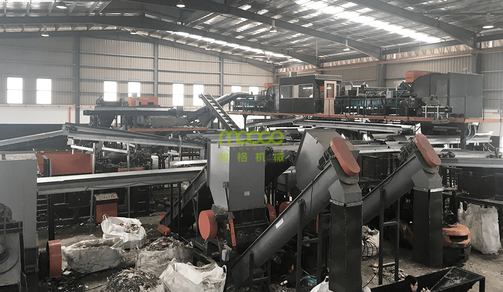 What includes in the Plastic Recycling Machine?