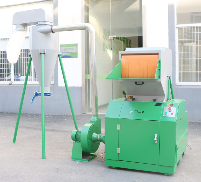 TEREX Automatic Plastic Crusher PP PE PET Recyclable For Crushing Plastic Grinding Machine