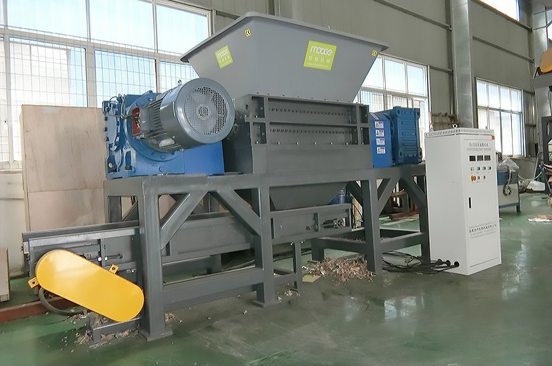 Plastic Shredder Machine