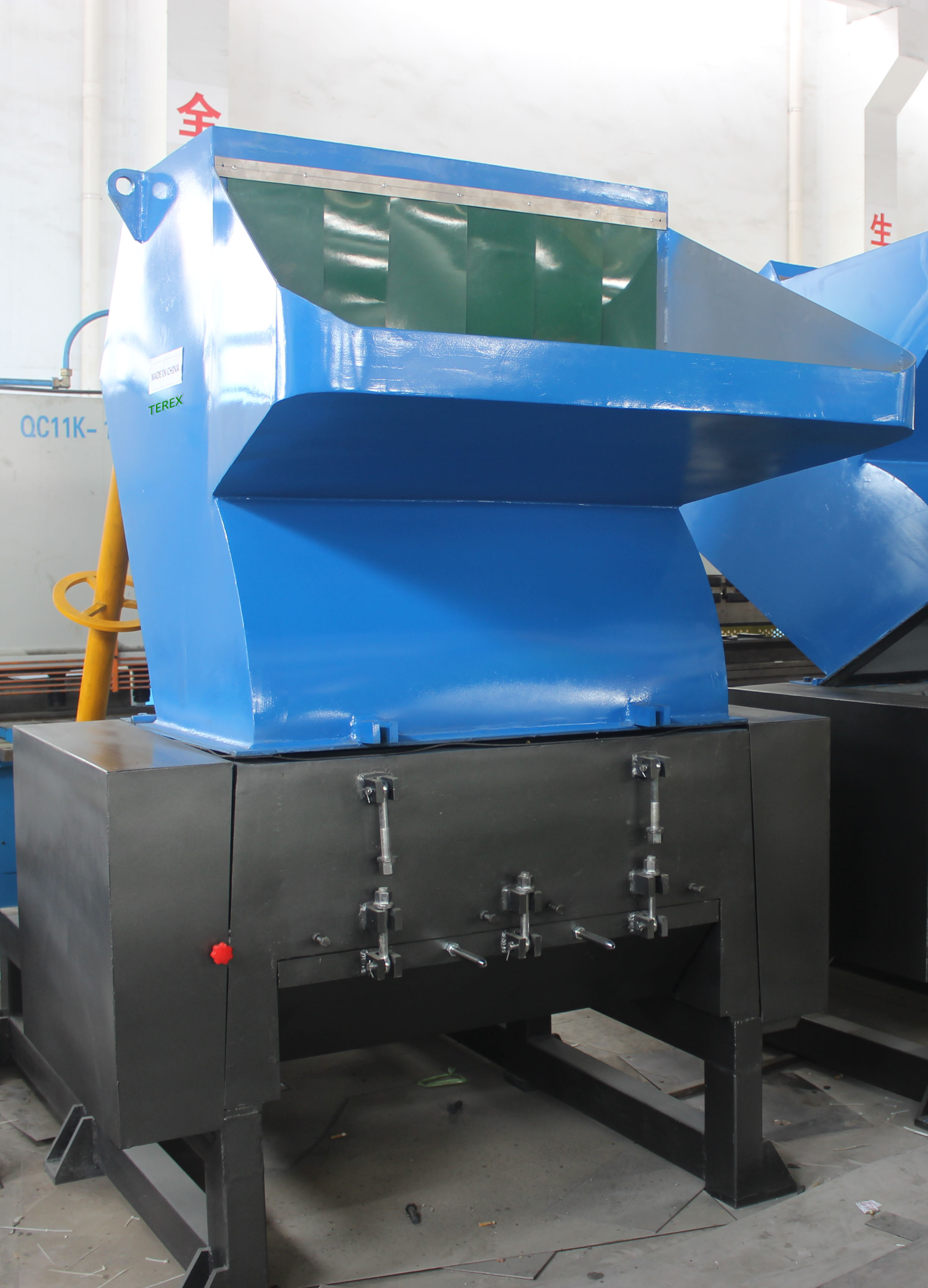 TEREX Automatic Plastic Crusher PP PE PET Recyclable For Crushing Plastic Grinding Machine